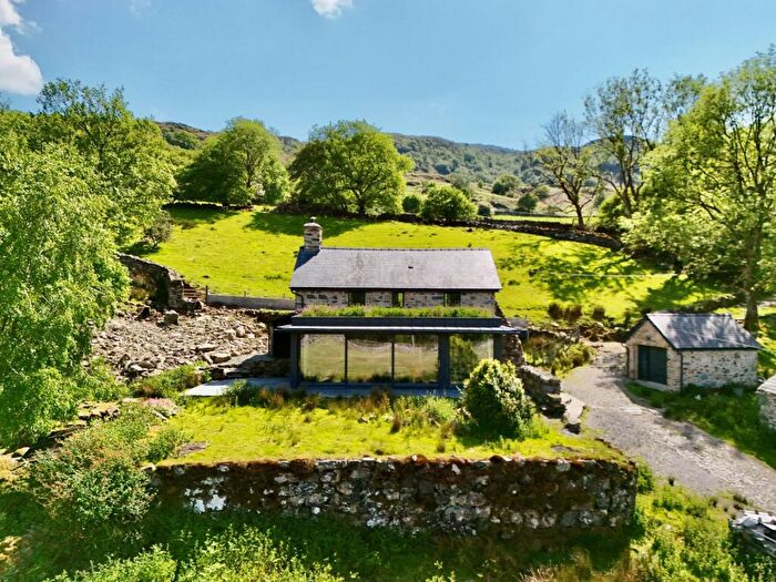 2 Bedroom Detached House For Sale In Pant Yr Onnen, Dolgellau, LL40