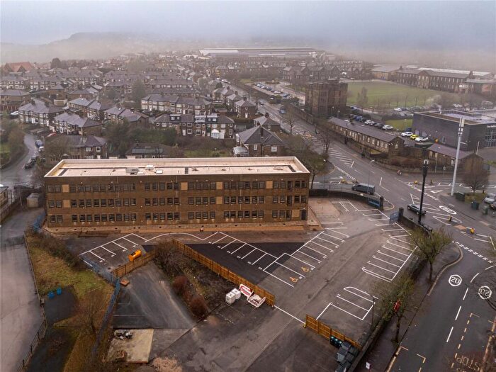 1 Bedroom Apartment To Rent In Spring Hall Lane, Halifax, Calderdale, HX1