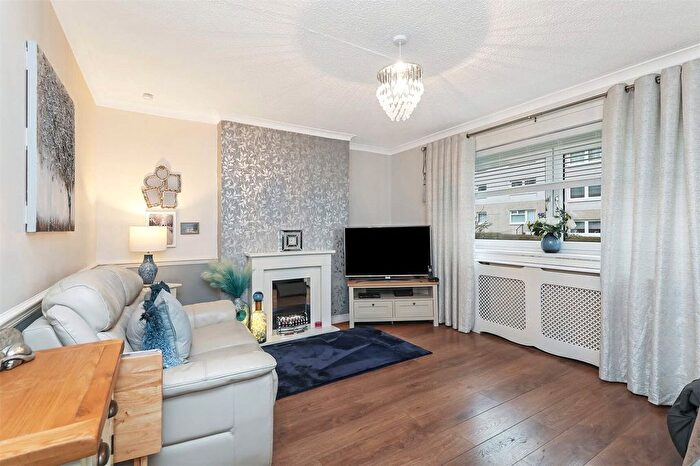 2 Bedroom Flat For Sale In Cavin Drive, Glasgow, Glasgow City, G45