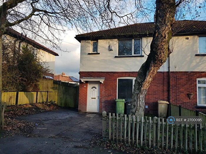 3 Bedroom Semi-Detached House To Rent In Valpy Avenue, Bolton, BL2