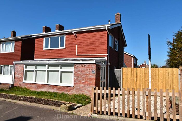 3 Bedroom Detached House For Sale In Waverley Path, Alverstoke, Gosport, PO12