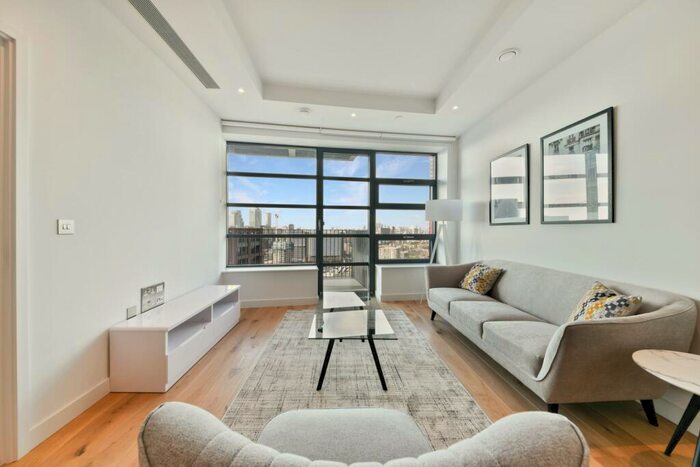 1 Bedroom Apartment To Rent In Defoe House, London City Island, London, E14