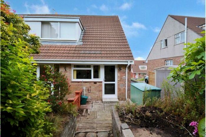 3 Bedroom Property To Rent In Cleviston Park, Llangennech, Llanelli, SA14