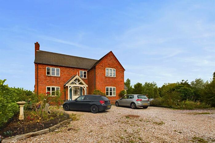 5 Bedroom House For Sale In Firs Farm, Scropton, Derbyshire, DE65