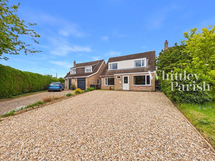 4 Bedroom Detached House For Sale In Oaklands, Old Buckenham, Attleborough, NR17