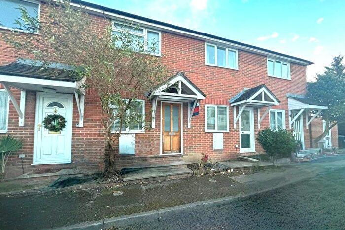 1 Bedroom Terraced House To Rent In Woking, Surrey, GU21