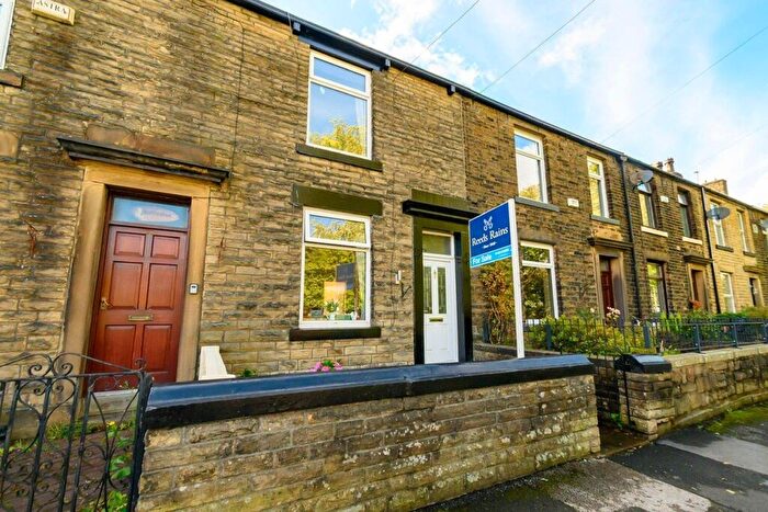 2 Bedroom Terraced House For Sale In Harbour Lane, Milnrow, Rochdale, OL16