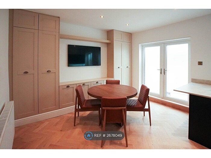 3 Bedroom End Terrace House To Rent In Broomhall Road, Swinton. Manchester, M27