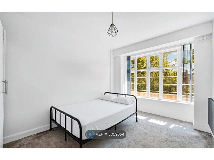 2 Bedroom Flat To Rent In Acton House, London, W3