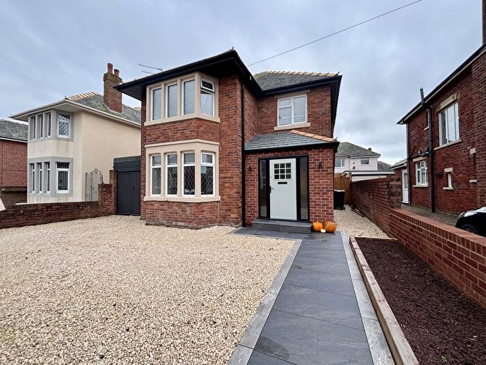 3 Bedroom Detached House For Sale In Walpole Avenue, South Shore, FY4