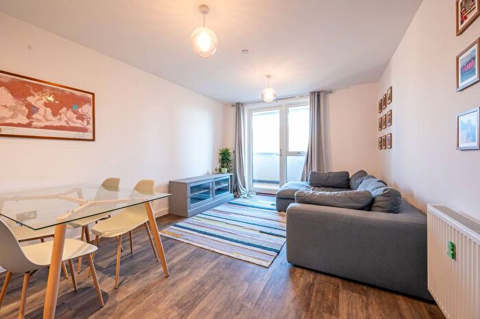 1 Bedroom Flat To Rent In Walthamstow, Walthamstow, E17