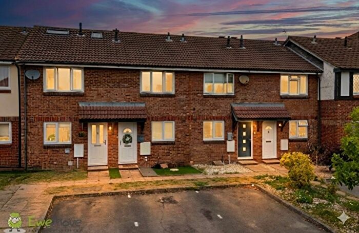 2 Bedroom Terraced House For Sale In Odette Gardens, Tadley, Hampshire, RG26