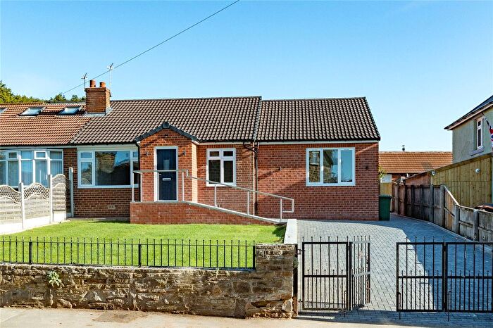 3 Bedroom Bungalow To Rent In Outwood Lane, Horsforth, Leeds, West Yorkshire, LS18