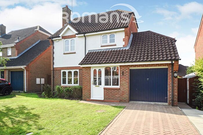 3 Bedroom Detached House To Rent In Sorrel Close, Wokingham, Berkshire, RG40