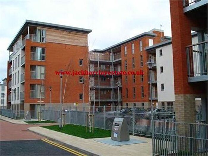 2 Bedroom Flat To Rent In Eastside Mews, Morville Street, Bow, Stratford, Mile End, London, E3