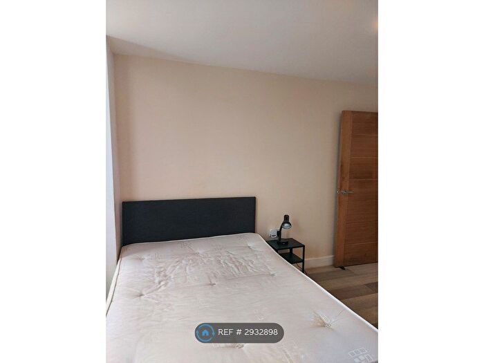 Studio To Rent In Garstang Road, Preston, PR1