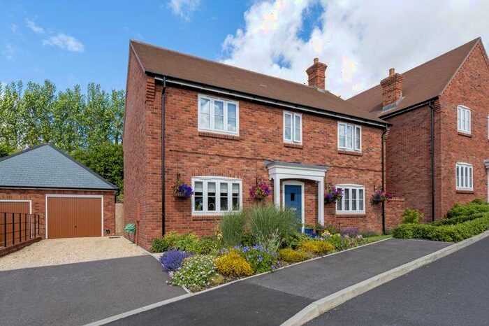 4 Bedroom Detached House For Sale In Huntley Down, Milborne St Andrew, DT11