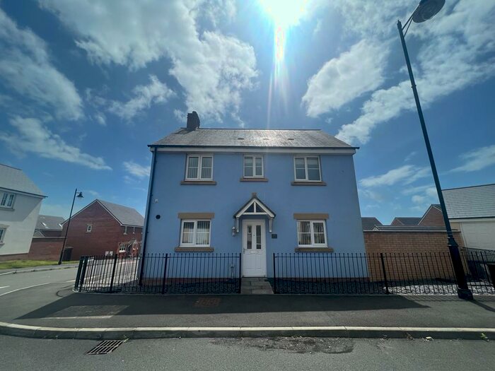 3 Bedroom Detached House To Rent In Ffordd Y Draen, Coity, Bridgend, CF35