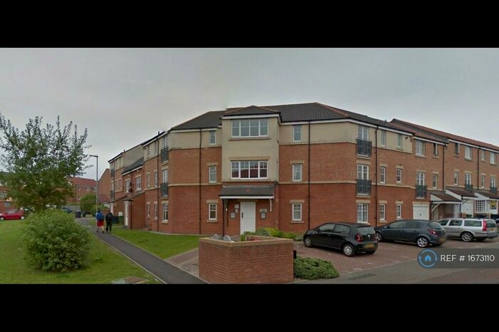 2 Bedroom Flat To Rent In St James Village, Gateshead, NE8
