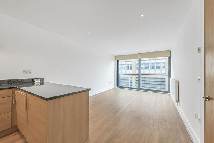 1 Bedroom Flat To Rent In Ellesmere Court, Fulham Road, SW10