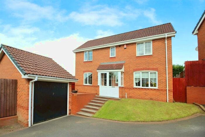 3 Bedroom Detached House To Rent In Ludgate Close, Tividale, Oldbury, West Midlands, B69