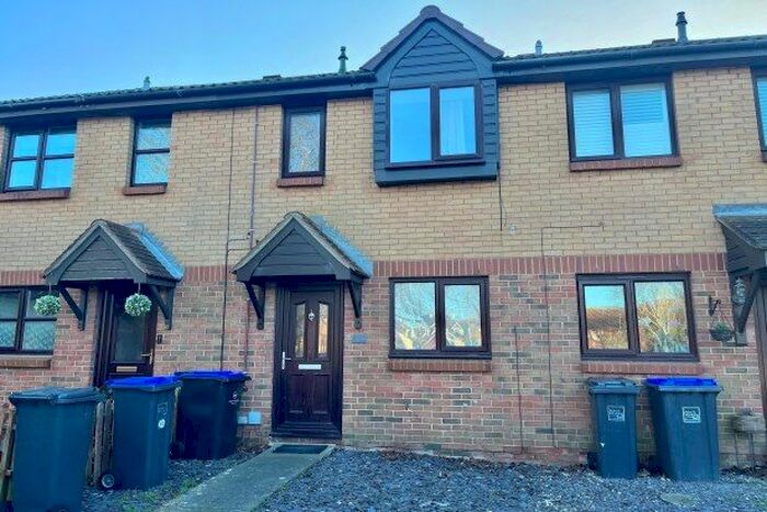 2 Bedroom Terraced House To Rent In Pilgrims Walk, Worthing, BN13