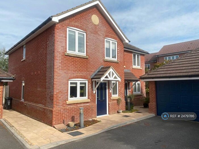 3 Bedroom Semi-Detached House To Rent In Leverett Gardens, Poole, BH15