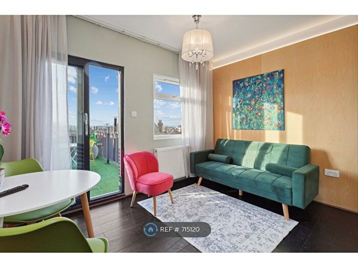 Studio To Rent In West End Lane, London, NW6