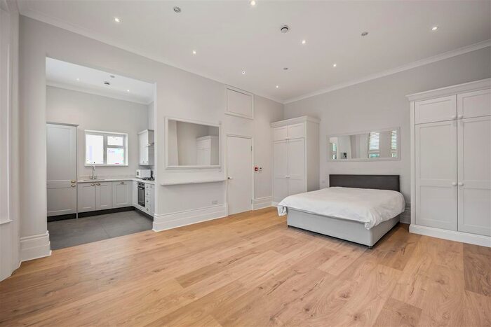 Studio To Rent In Abbey Road, London, NW6