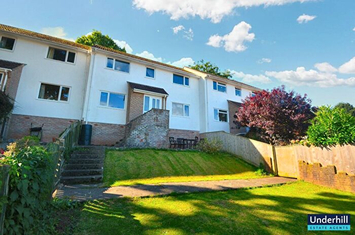 4 Bedroom House For Sale In Gatehouse Close, EX7