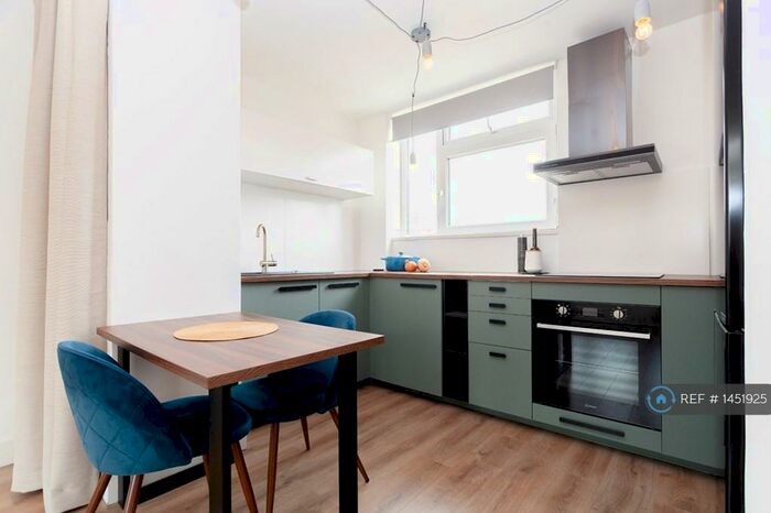 1 Bedroom Flat To Rent In Shaftesbury Court, London, N1