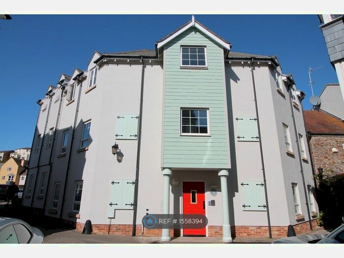 2 Bedroom Flat To Rent In Eastcliff, Portishead, Bristol, BS20