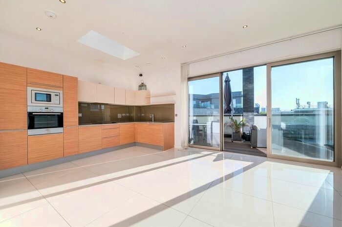 3 Bedroom Flat To Rent In Haven Way, Bermondsey, SE1