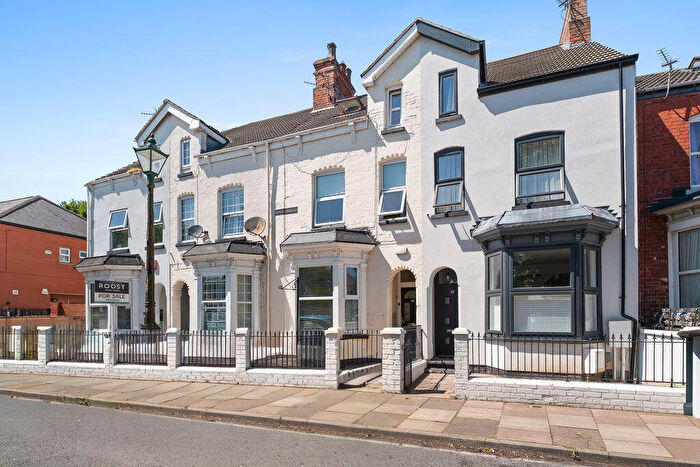 4 Bedroom Terraced House For Sale In Albert Road, Cleethorpes, DN35