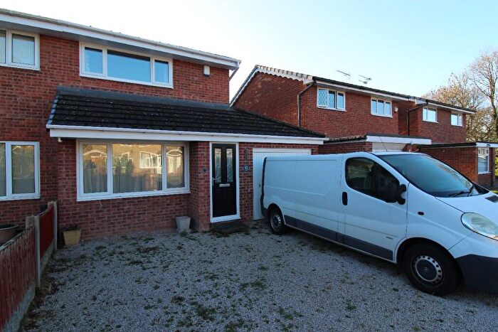 2 Bedroom Semi Detached House For Sale In Westlands, Leyland, Lancashire, PR26