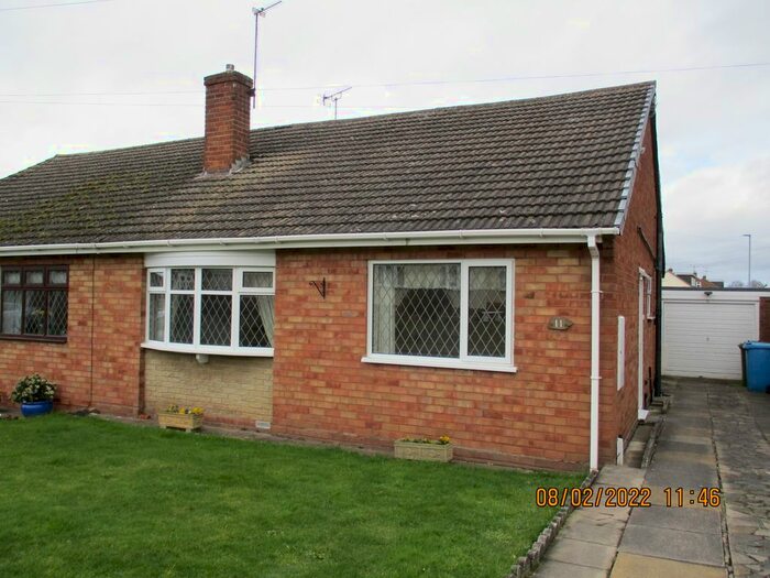 3 Bedroom Semi-Detached Bungalow To Rent In Filance Close, Penkridge, Staffs, ST19
