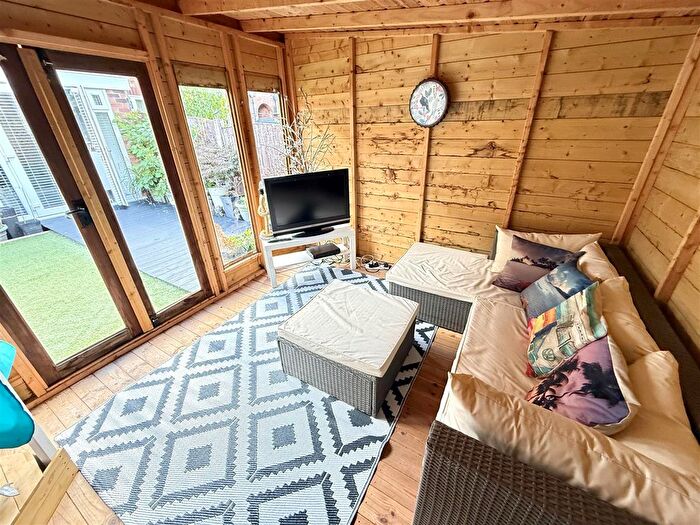 3 Bedroom Town House For Sale In Chedworth Road, Liverpool, L14