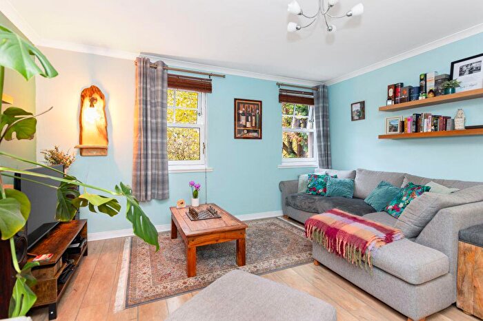 1 Bedroom Flat For Sale In B, Peebles Road, Penicuik, EH26