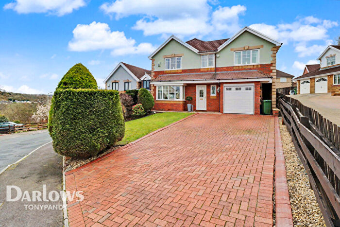 4 Bedroom Detached House For Sale In Graig Y Mynydd, Porth, Tonyrefail, CF39