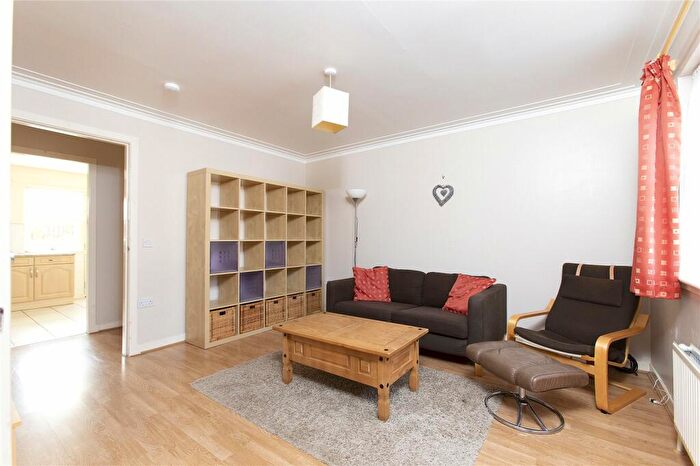 2 Bedroom End Of Terrace House To Rent In Younger Gardens, St Andrews, Fife, KY16