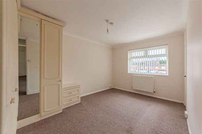 3 Bedroom End Of Terrace House For Sale In Llewellyn Road, Cwmbran, NP44