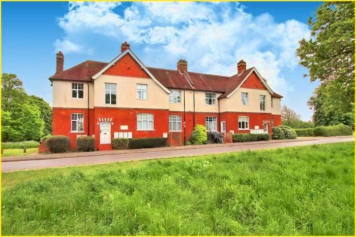 1 Bedroom Flat To Rent In Shirley Oaks Road, Croydon, CR0