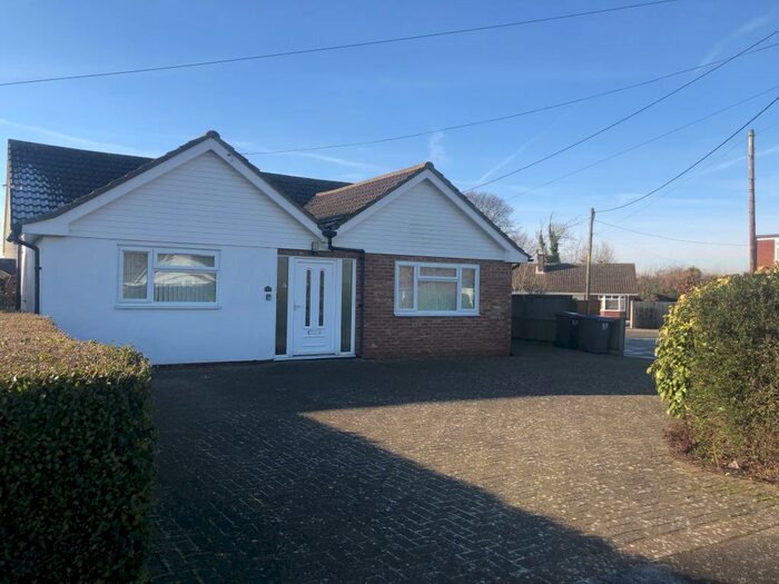 4 Bedroom Bungalow To Rent In Singledge Avenue, Whitfield, CT16