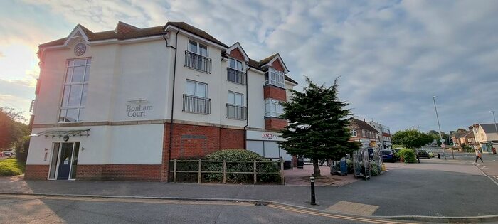 2 Bedroom Flat To Rent In Cooden Sea Road, Little Common, Bexhill TN39