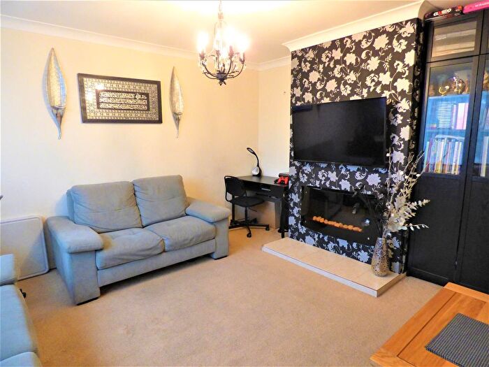 3 Bedroom Terraced House To Rent In Common Road, Langley, Berkshire, SL3