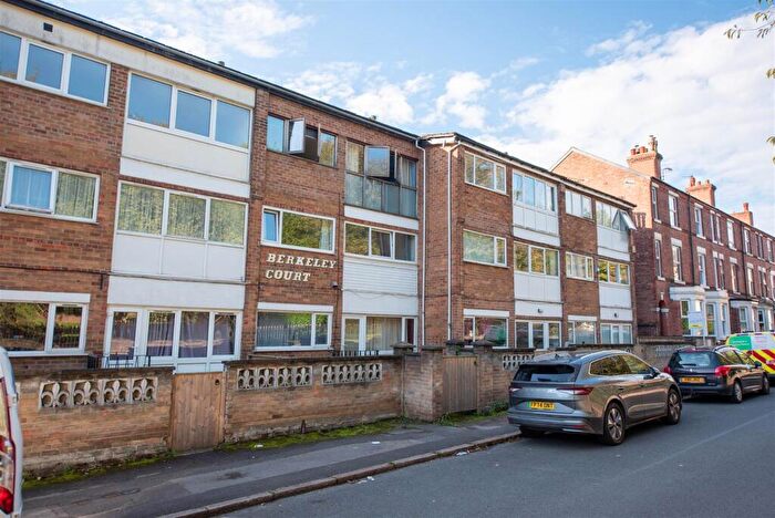 2 Bedroom Apartment For Sale In Berkeley Court, Nottingham, NG5