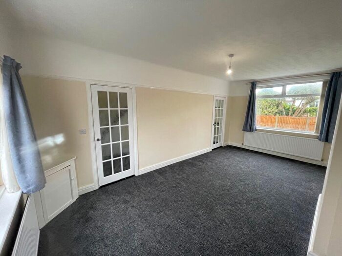 3 Bedroom Semi-Detached House To Rent In Weston Grove, Maghull, L31