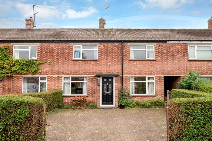 3 Bedroom Terraced House For Sale In Willoughby Road, Stamford, PE9