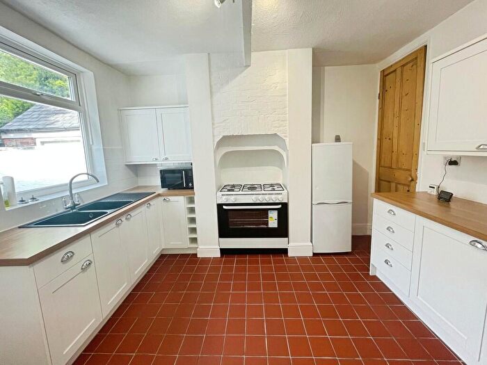 2 Bedroom End Of Terrace House To Rent In Lillys Road, Lincoln, LN1