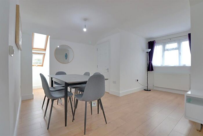 2 Bedroom Flat To Rent In Wembley, HA0